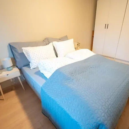 Sjarmerende Med Parkering I Sentrum Apartment *