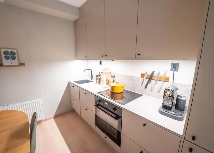 Sjarmerende Med Parkering I Sentrum Oslo