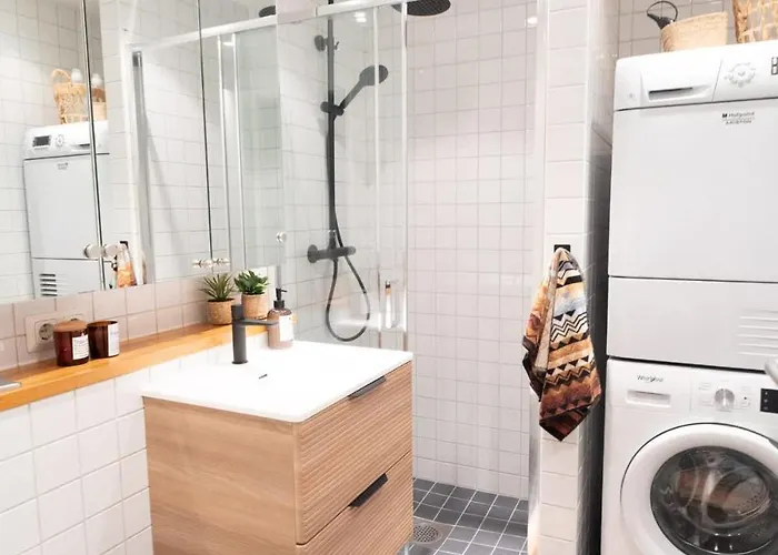 Sjarmerende Med Parkering I Sentrum Apartment